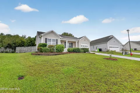 321 Rose Bud Ln, Holly Ridge, NC 28445