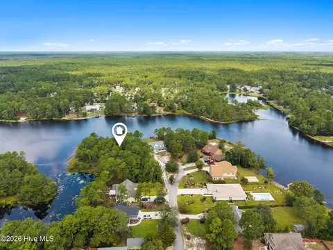 4 Pike Rd, Boiling Spring Lakes, NC 28461 photo 3