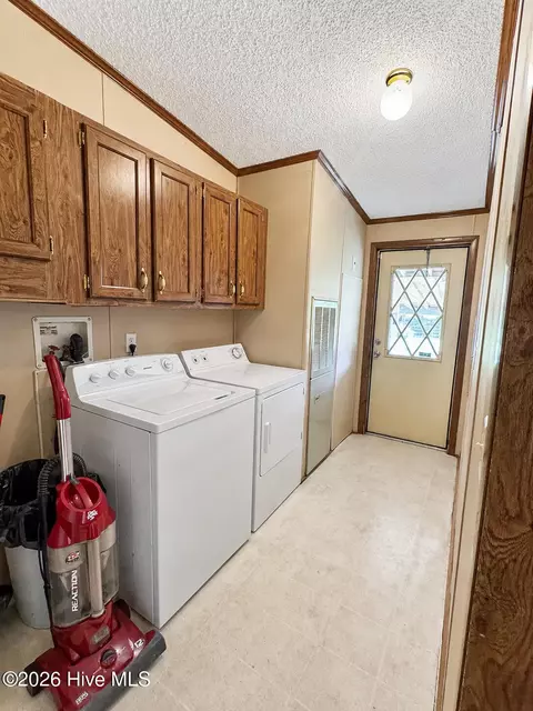 2202 Hollyhock Ln, Deep Run, NC 28525 photo 16