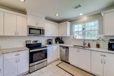 Kitchen - 5262 Copse Dr, Augusta, GA 30909 photo 2 of 5
