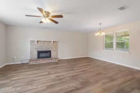 Living - 623 Thomas Dr, Martinez, GA 30907 photo 4 of 4