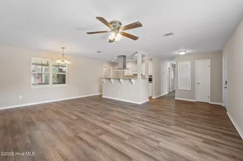 Living - 623 Thomas Dr, Martinez, GA 30907 photo 3 of 4