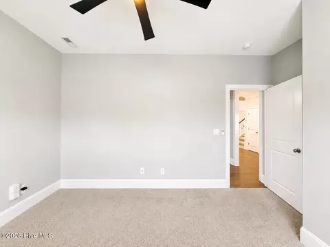Bedroom - 40 Evergreen Ln, Hampstead, NC 28443 photo 5 of 7