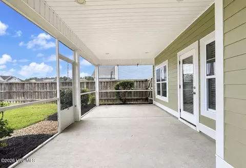 Exterior - 40 Evergreen Ln, Hampstead, NC 28443 photo 1 of 10