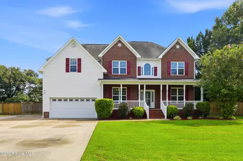 100 Farmington Dr, Richlands, NC 28574