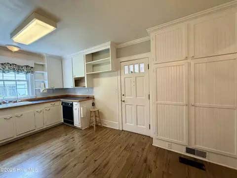 Kitchen - 208 Crescent Dr, Windsor, NC 27983 photo 2 of 3