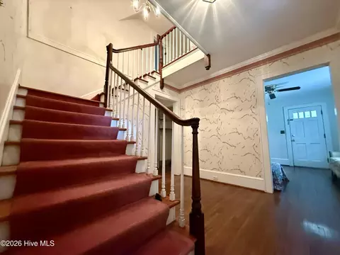 Entry Way - 208 Crescent Dr, Windsor, NC 27983 photo 4 of 8