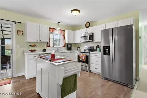 Kitchen - 993 Aspen Ridge Ct, Deep Run, NC 28525 photo 1 of 5
