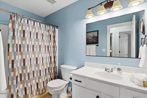 Bath - 993 Aspen Ridge Ct, Deep Run, NC 28525 photo 1 of 2