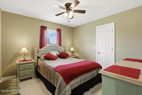 Bedroom - 993 Aspen Ridge Ct, Deep Run, NC 28525 photo 1 of 4