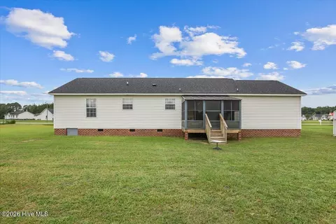 Exterior - 993 Aspen Ridge Ct, Deep Run, NC 28525 photo 8 of 11