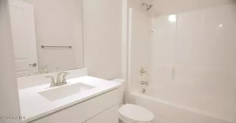 Bath - 112 Calloway Dr, Wallace, NC 28466 photo 1 of 1