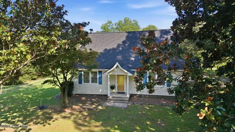 Exterior - 846 Nobles Mill Rd, Deep Run, NC 28525 photo 1 of 5