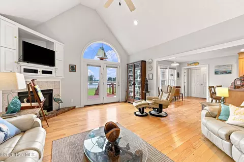 Living - 218 Heron Ln, Bath, NC 27808 photo 1 of 2