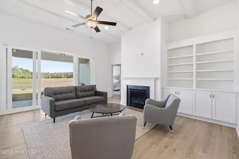 Living - 1211 Juno Dr, Wilmington, NC 28411 photo 2 of 3