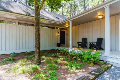 Exterior - 20 Pine Valley Cir, Pinehurst, NC 28374 photo 5 of 19