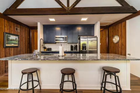 Kitchen - 20 Pine Valley Cir, Pinehurst, NC 28374 photo 3 of 4