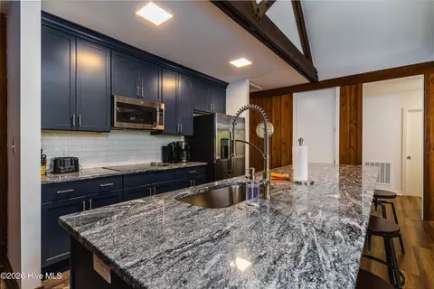 Kitchen - 20 Pine Valley Cir, Pinehurst, NC 28374 photo 2 of 4