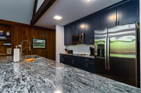 Kitchen - 20 Pine Valley Cir, Pinehurst, NC 28374 photo 4 of 4