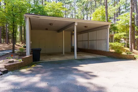 Exterior - 20 Pine Valley Cir, Pinehurst, NC 28374 photo 17 of 19