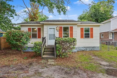 301 Montgomery Ave, Wilmington, NC 28405