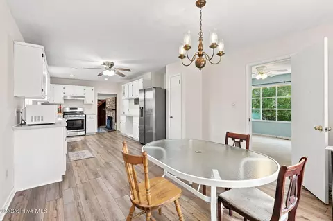 Dining - 430 Hughes Rd, Hampstead, NC 28443 photo 1 of 2