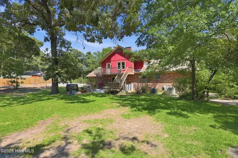 Exterior - 430 Hughes Rd, Hampstead, NC 28443 photo 11 of 17