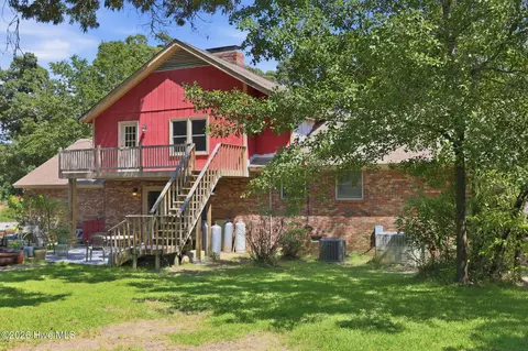 Exterior - 430 Hughes Rd, Hampstead, NC 28443 photo 5 of 17