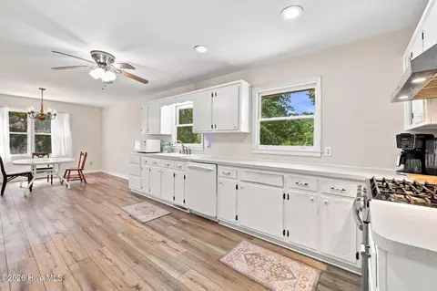 Kitchen - 430 Hughes Rd, Hampstead, NC 28443 photo 5 of 5