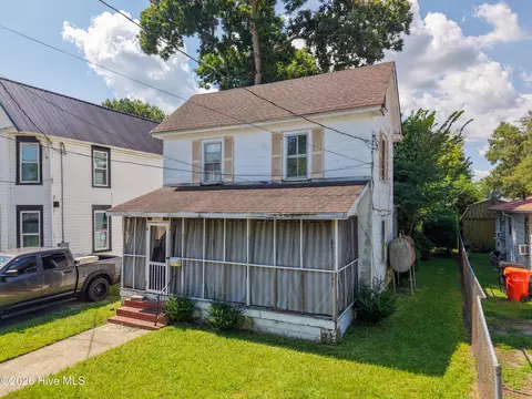 217 E Broad St, Elizabeth City, NC 27909