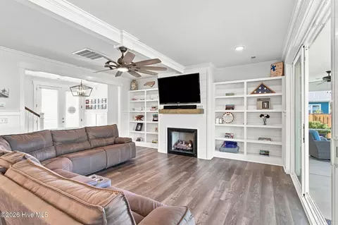 Living - 39 Stratford Pl, Hampstead, NC 28443 photo 1 of 1