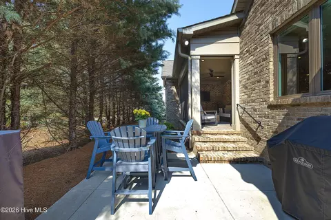 Exterior - 1 Castle Bridge Ct, Pinehurst, NC 28374 photo 6 of 10