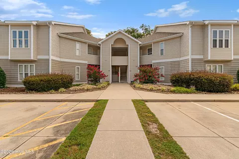 424 Commerce Avenue Apt D Bridgewood Condos Ave #D, BRIDGEWOOD CONDOS, Morehead City, NC 28557