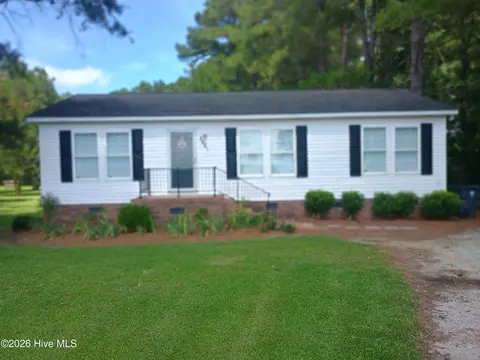 4491 Honey Hill Rd, Hallsboro, NC 28442