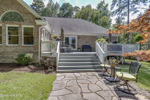 Exterior - 95 Waters Edge Dr, Chocowinity, NC 27817 photo 6 of 12
