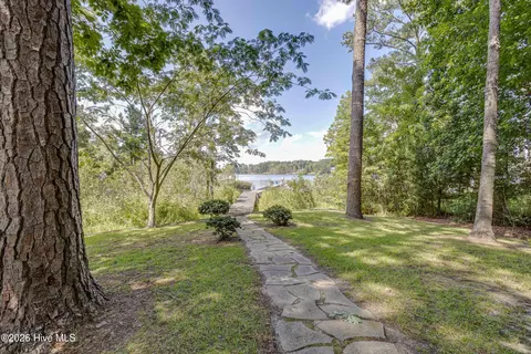 Exterior - 95 Waters Edge Dr, Chocowinity, NC 27817 photo 9 of 12