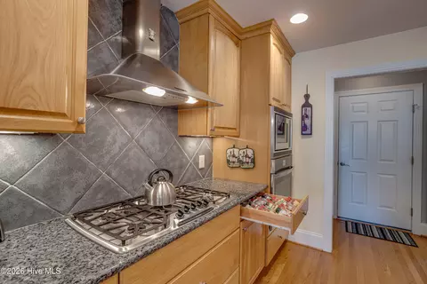Kitchen - 95 Waters Edge Dr, Chocowinity, NC 27817 photo 1 of 6