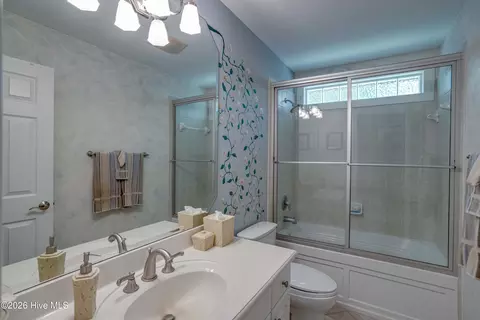 Bath - 95 Waters Edge Dr, Chocowinity, NC 27817 photo 6 of 6