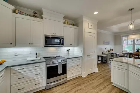 Kitchen - 205 Canal Ct, Mccormick, SC 29835 photo 4 of 5