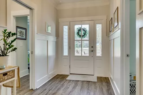Entry Way - 205 Canal Ct, Mccormick, SC 29835 photo 2 of 3
