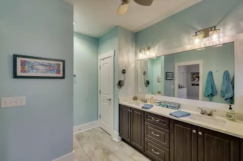 Bath - 205 Canal Ct, Mccormick, SC 29835 photo 2 of 3