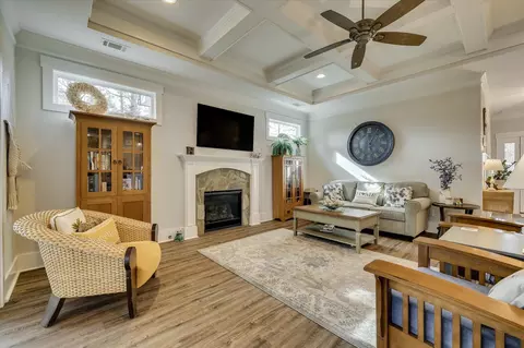 Living - 205 Canal Ct, Mccormick, SC 29835 photo 2 of 3