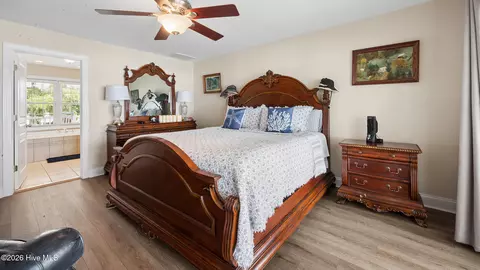 Bedroom - 57 W Bayside Dr, Chocowinity, NC 27817 photo 3 of 8