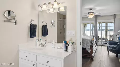 Bath - 57 W Bayside Dr, Chocowinity, NC 27817 photo 1 of 8