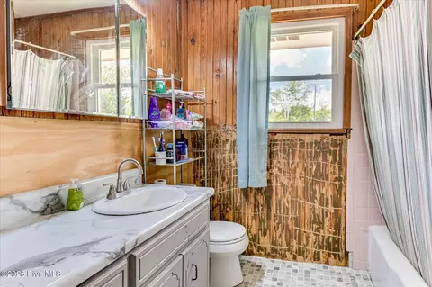 Bath - 1227 County Line Rd, Harlem, GA 30814 photo 1 of 1