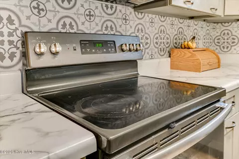 Kitchen - 1227 County Line Rd, Harlem, GA 30814 photo 3 of 6