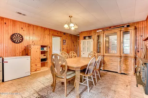 Dining - 1227 County Line Rd, Harlem, GA 30814 photo 3 of 4