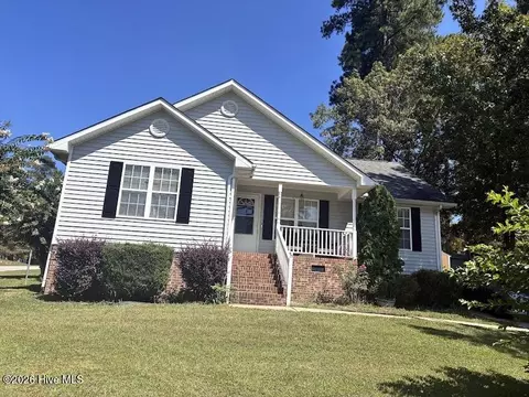 206 Polly Dr, Oxford, NC 27565