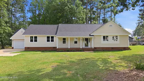 1209 Waterloo Dr, Rocky Mount, NC 27804