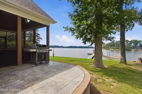 Exterior - 165 N Teachs Point Rd, Bath, NC 27808 photo 10 of 19